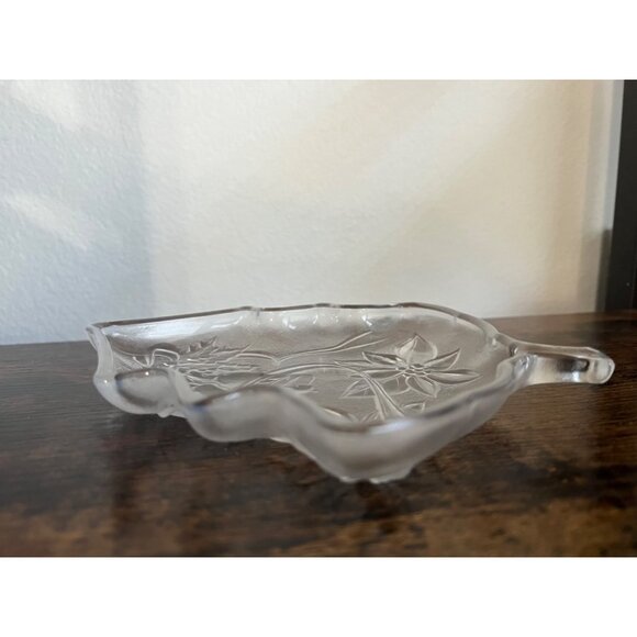 Vintage Glass Christmas Tree Serving Candy Dish - Picture 2 of 4